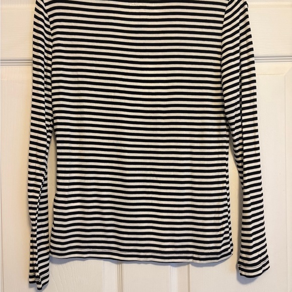 Black and White Striped Long Sleeve Top - Picture 3 of 4